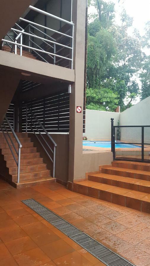 Ambay Suites & Dorms Puerto Iguazu Exterior photo